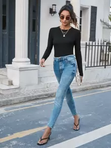 SHEIN EZwear Solid Form Fitted Tee