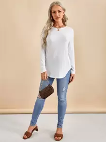 SHEIN LUNE تي شيرت بحافة منحن وبأزرار خلفي