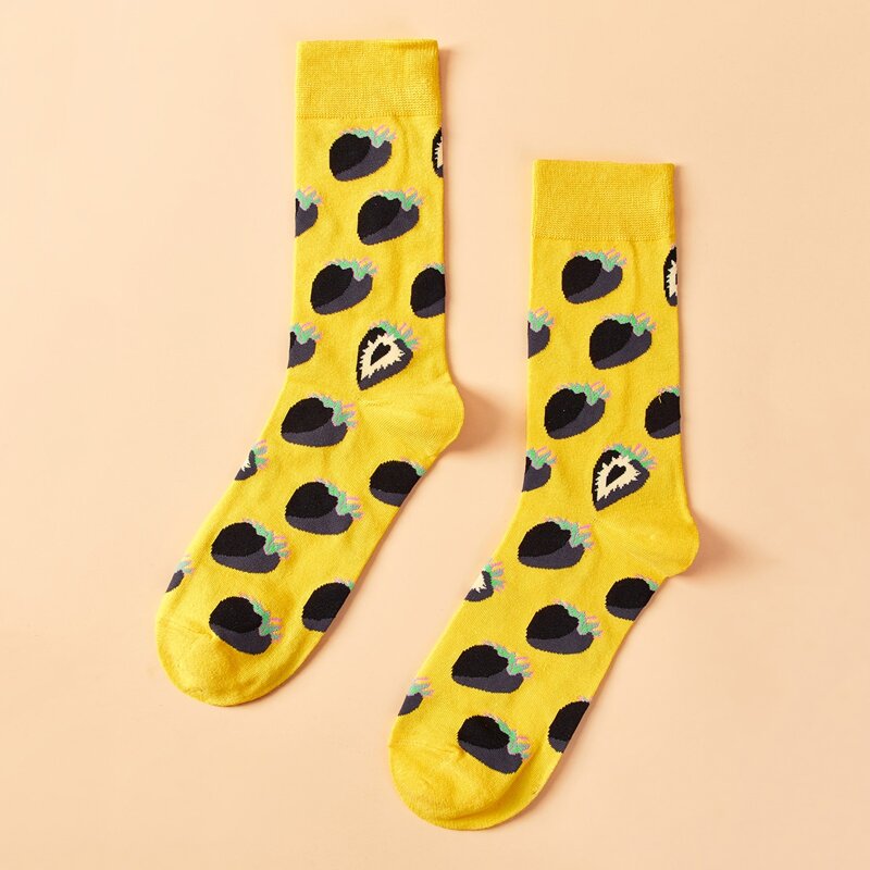 

Guys Strawberry Print Crew Socks, Yellow
