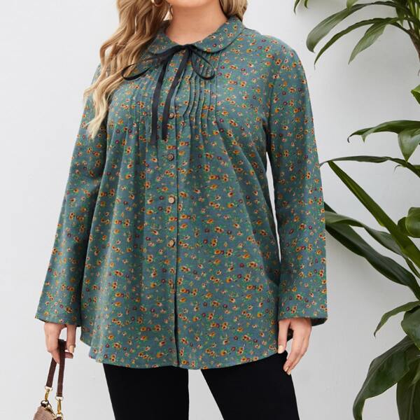 

Plus Ditsy Floral Tie Front Plicated Detail Blouse, Green