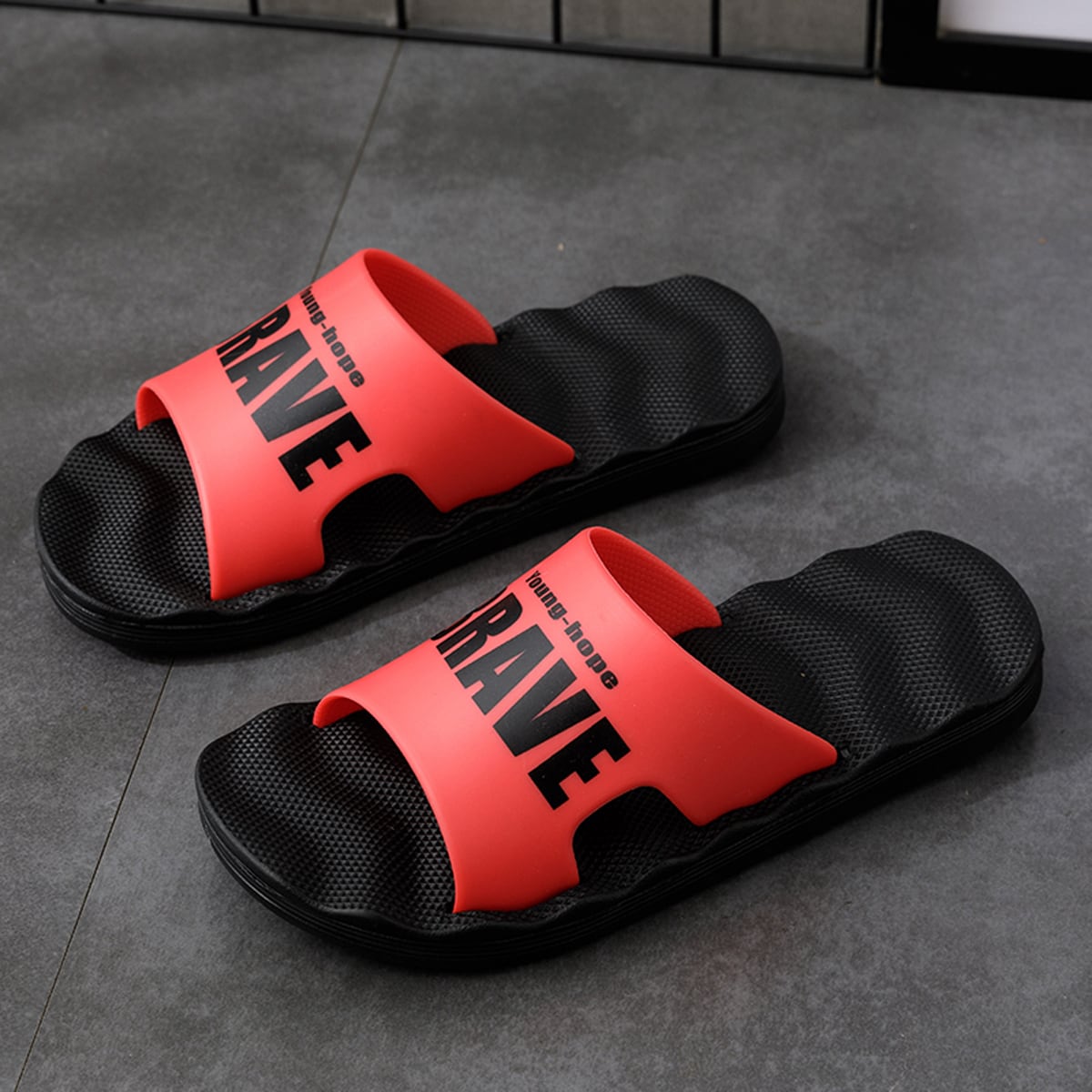 буква Тапочки & Вьетнамки