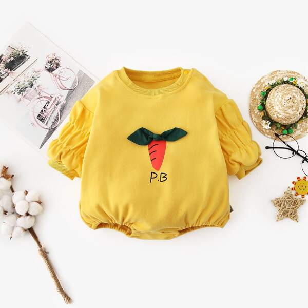 

Baby Girl Button Hem Carrot & Letter Graphic Bodysuit, Yellow