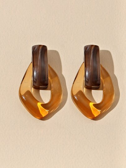 زوج من الأقراط الهندسية الشفافة المميزة على شكل قطرات مائية موضة