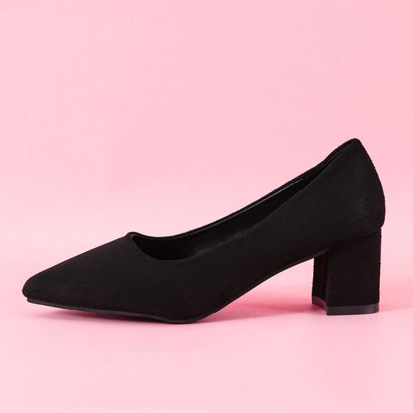 

Point Toe Chunky Heeled Court Pumps, Black
