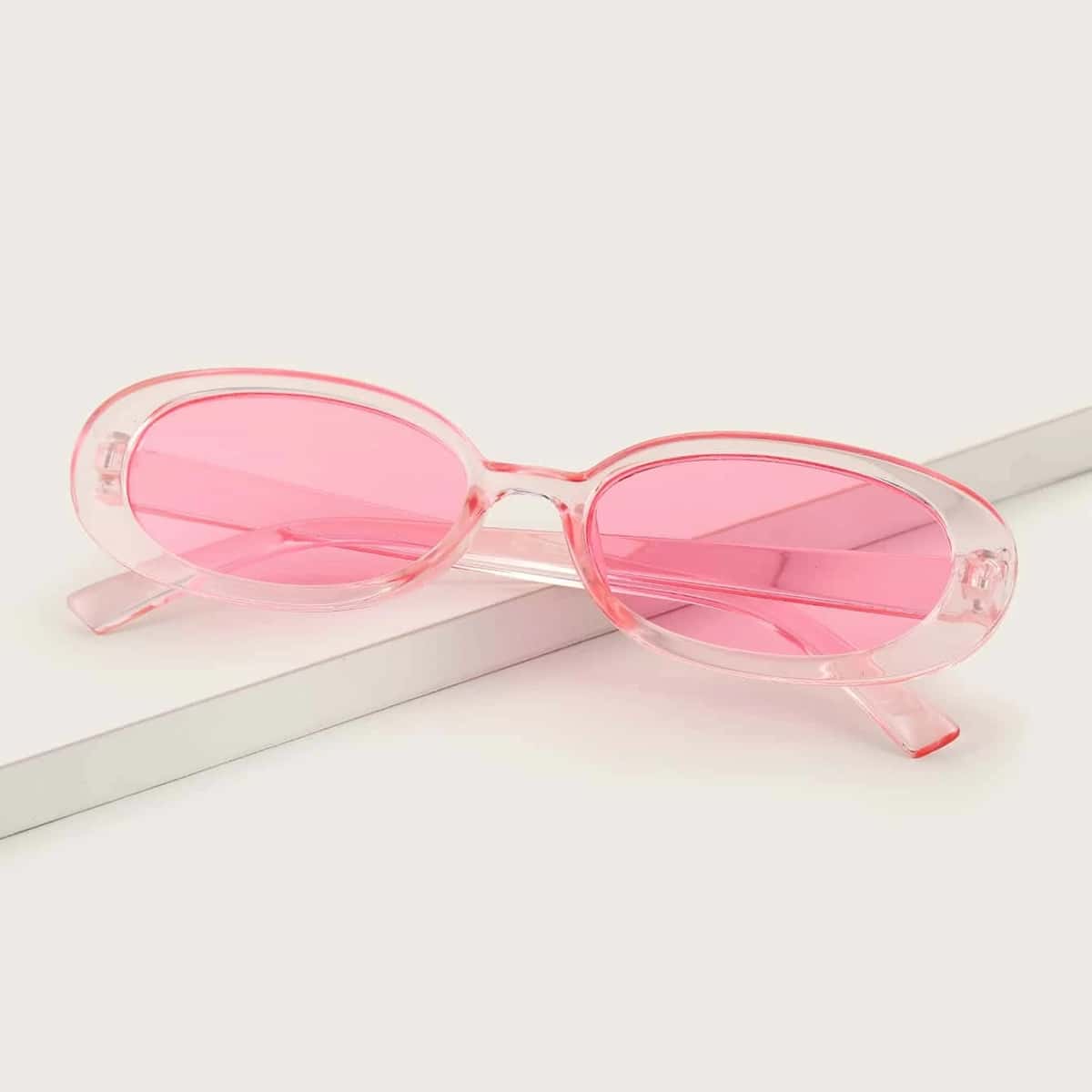 

Oval Frame Sunglasses