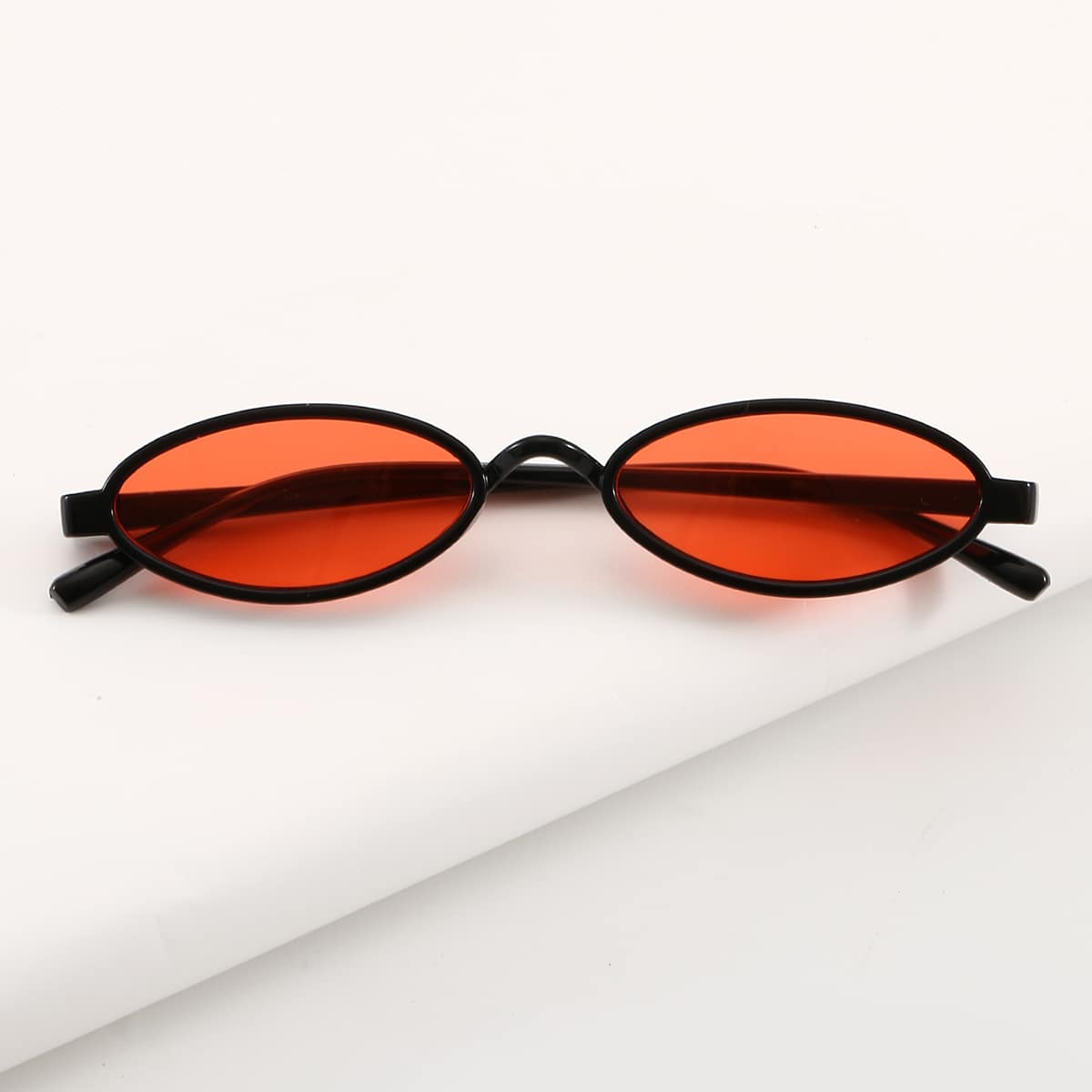 

Oval Frame Sunglasses
