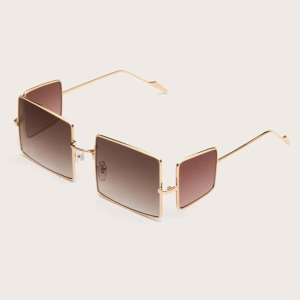 

Square Frame Tinted Lens Sunglasses