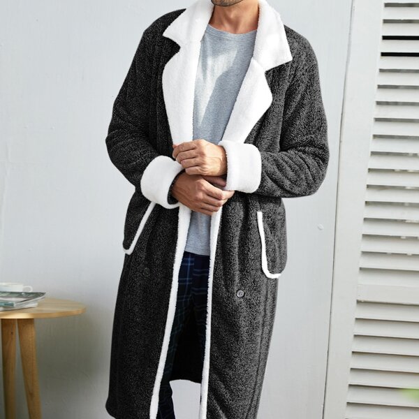 

Men Pocket Front Flannel Robe, Dark grey