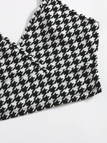 SHEIN Privé Houndstooth Print Crop Cami Top - Black and White - View 3