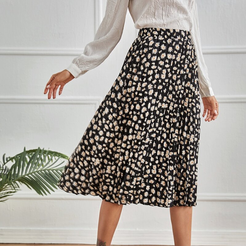 

Daisy Floral Pleated Skirt, Multicolor