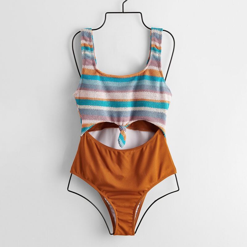 

Stripe Spliced Cut-out One Piece Swimsuit, Multicolor