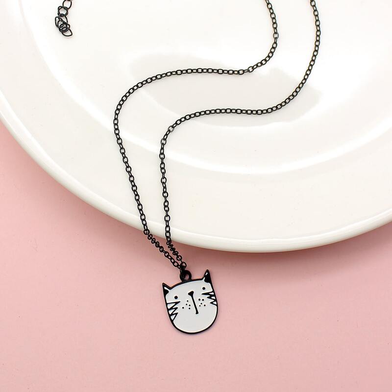 

Cartoon Cat Charm Necklace, Multicolor