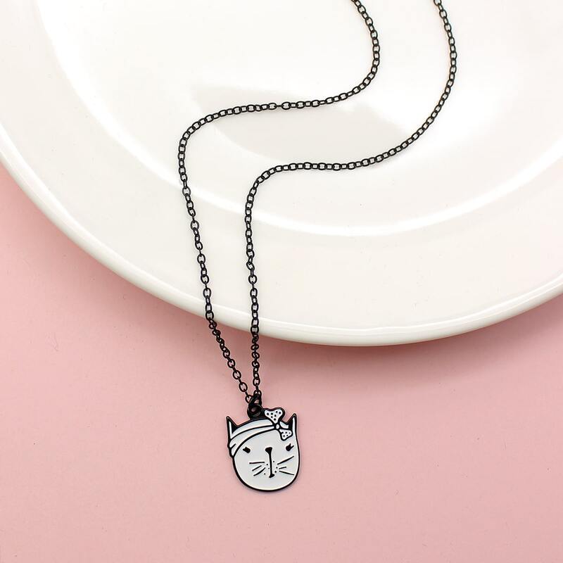 

Cartoon Cat Charm Necklace, Multicolor