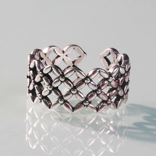 

Hollow Out Ring, Antique silver