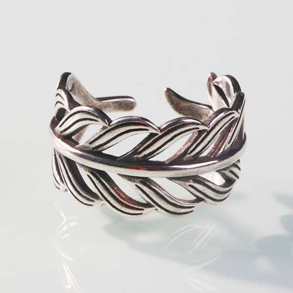 

Hollow Out Ring, Antique silver
