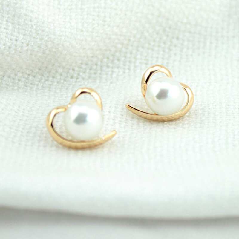 

Heart & Faux Pearl Stud Earrings, White