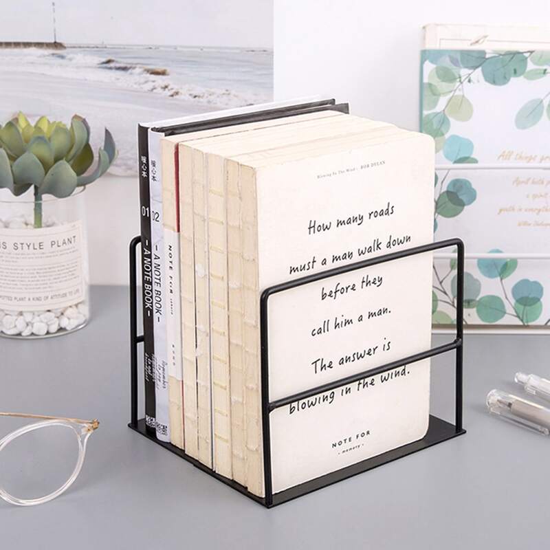 

2pcs Random Metal Bookend, Black and white