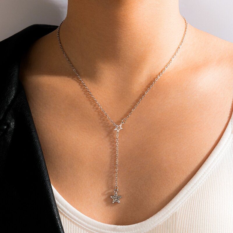

Rhinestone Star Pendant Necklace, Silver