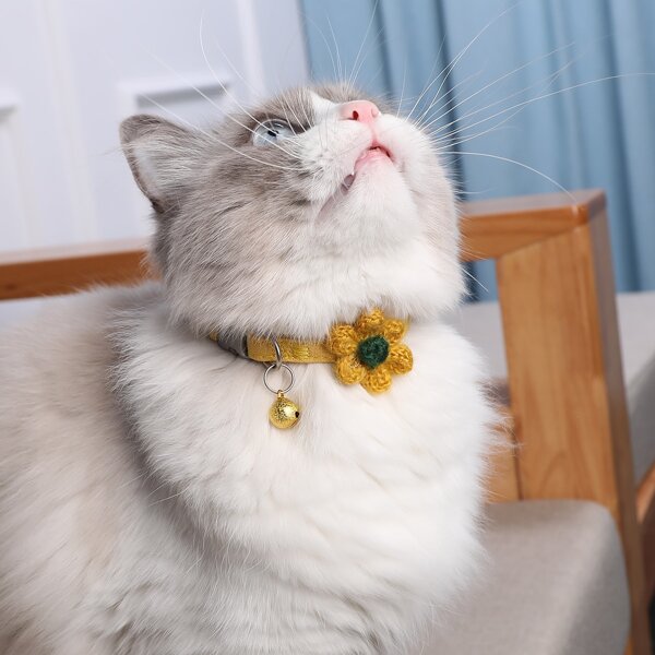 

Knit Flower Decor Pet Collar, Yellow