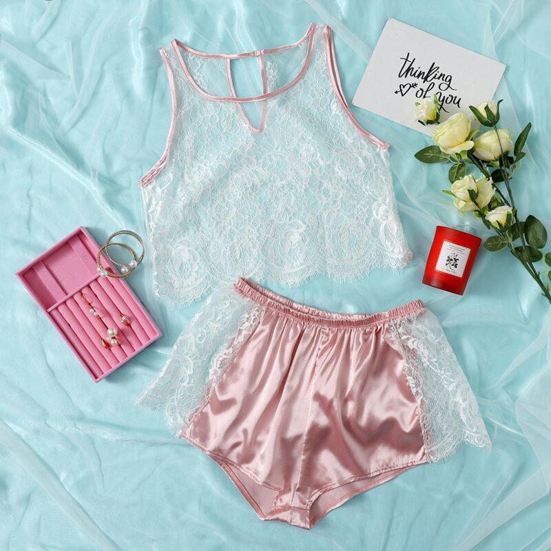 

Scallop Floral Lace Bralette & Satin Shorts, Multicolor