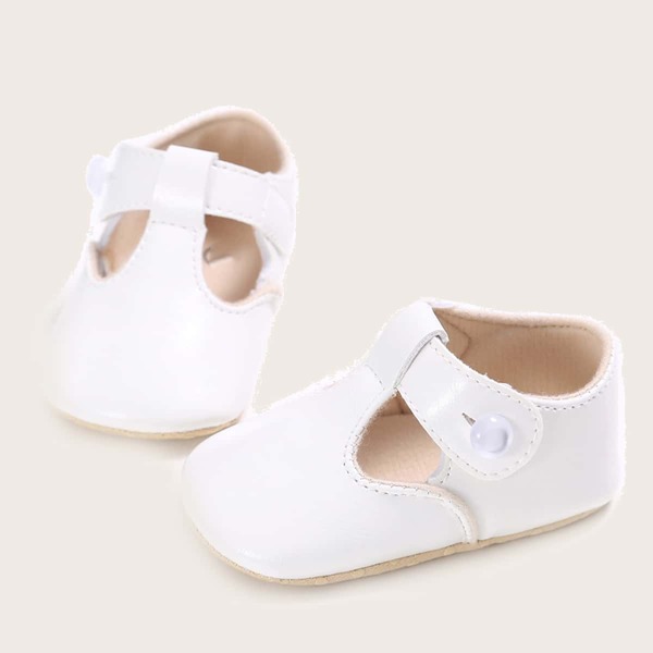 

Baby Girl Cut Out Flats, White