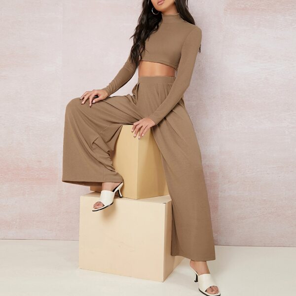 

Mock-Neck Crop Top & Wide Leg Pants Set, Mocha brown