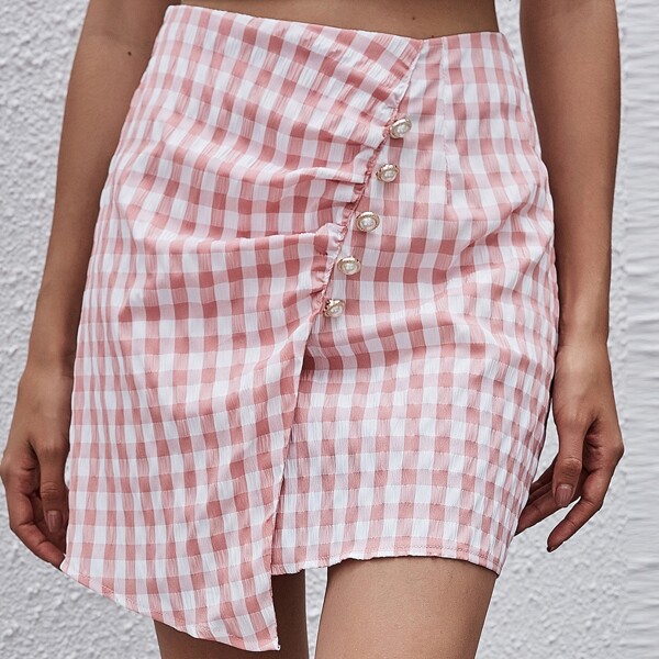 

Pearl Button Ruched Gingham Skirt, Baby pink