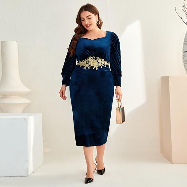 

Plus Embroidered Velvet Bodycon Dress, Navy blue