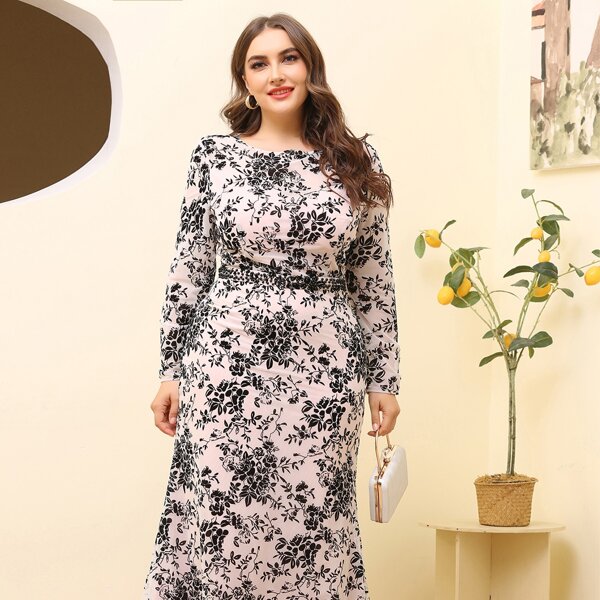 

Plus Allover Floral Fitted Dress, Multicolor