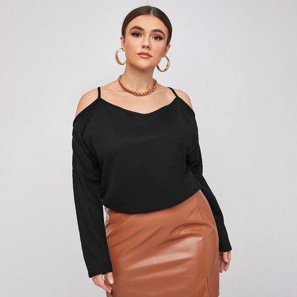 

Plus Cold Shoulder Solid Tee, Black
