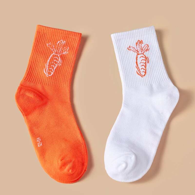 

2pairs Carrot Graphic Crew Socks, Multicolor