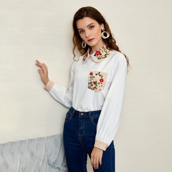 

Contrast Peter Panel Collar Floral Embroidered Pocket Top, White