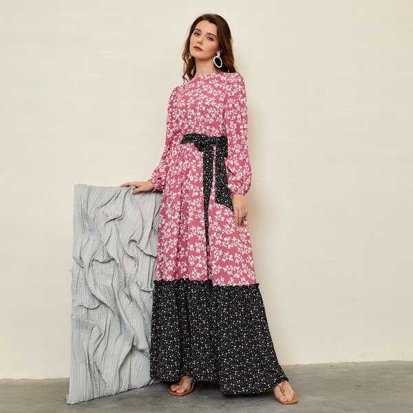 

Contrast Hem Self Belted Floral Dress, Multicolor