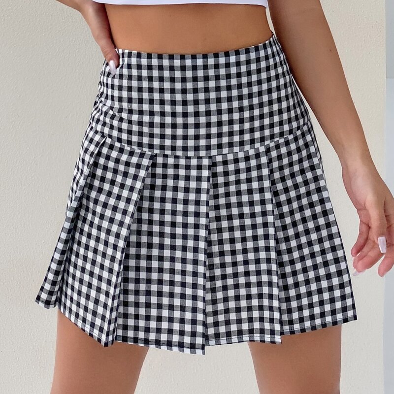 

Gingham Mini Pleated Skirt, Black and white