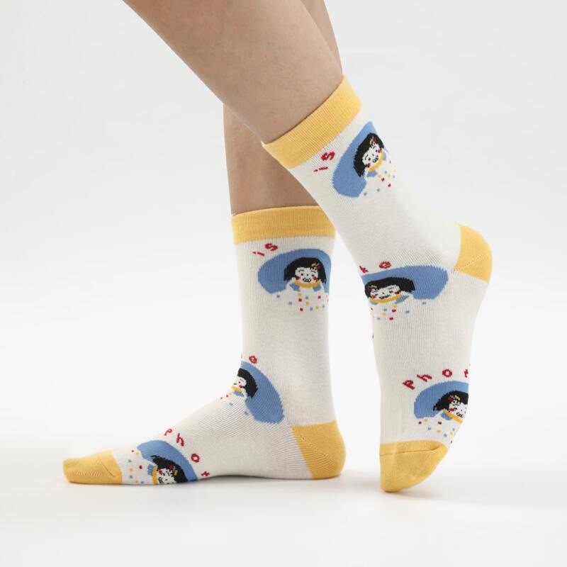 

1pair Cartoon Crew Socks, White