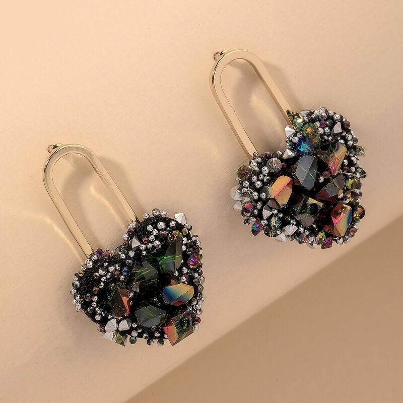 

Rhinestone Heart Design Stud Earrings, Multicolor
