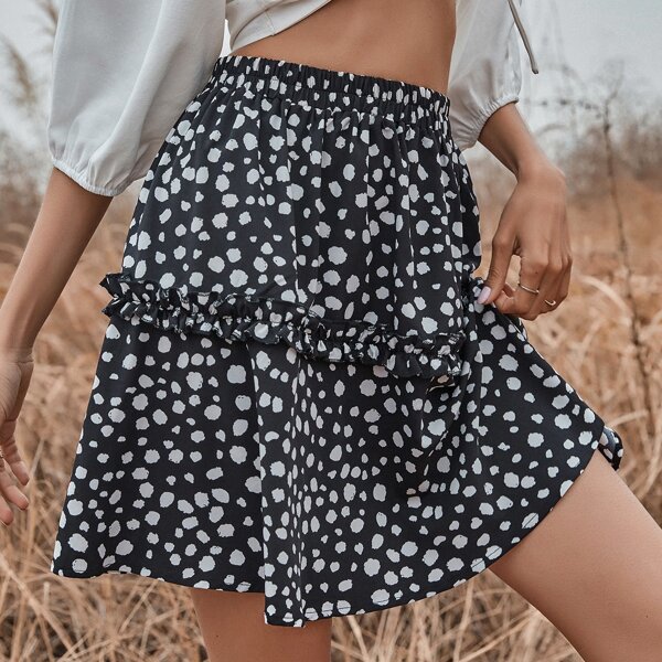 

All Over Print Lettuce Trim A-line Skirt, Black