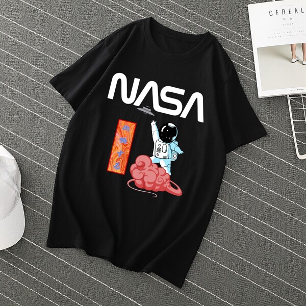 

Men Astronaut And Letter Graphic Tee, Black