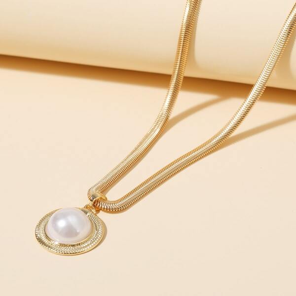 

Faux Pearl Decor Round Charm Necklace, Gold