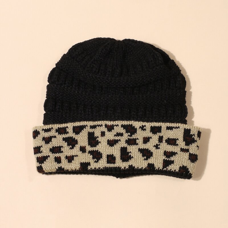 

Contrast Leopard Knit Beanie, Multicolor