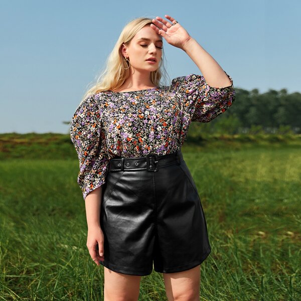 

Plus PU Leather Belted Shorts, Black