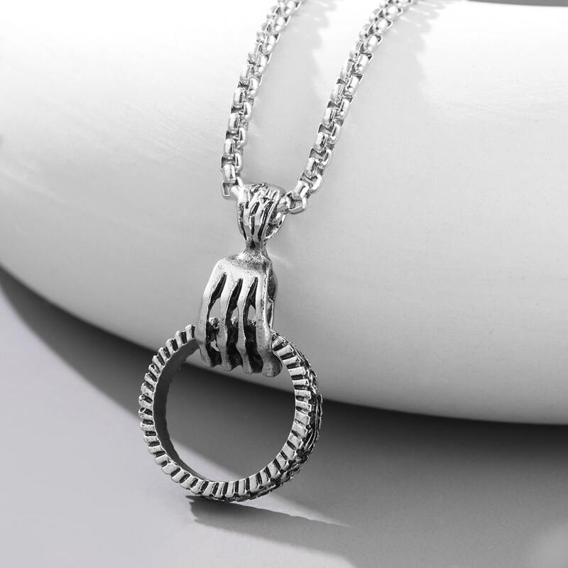 

Guys Round Charm Necklace, Silver