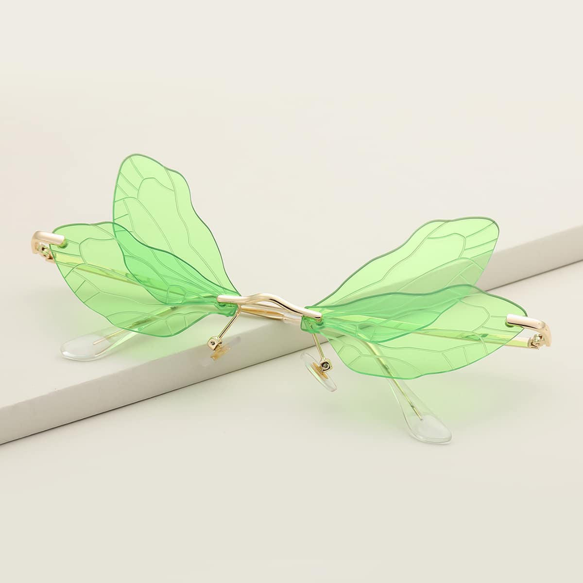 

Rimless Wing Frame Sunglasses
