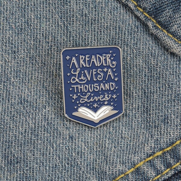 

Slogan Design Brooch, Navy blue