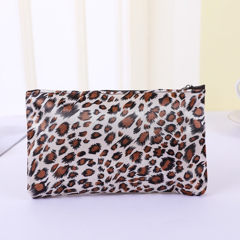 

Leopard Zipper Makeup Bag, Multicolor