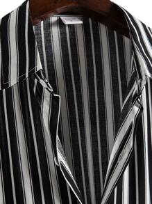 Manfinity Homme Áo sơ mi Nam Nút phía trước Sọc Sẵn sàng - Đen và trắng - Xem 3