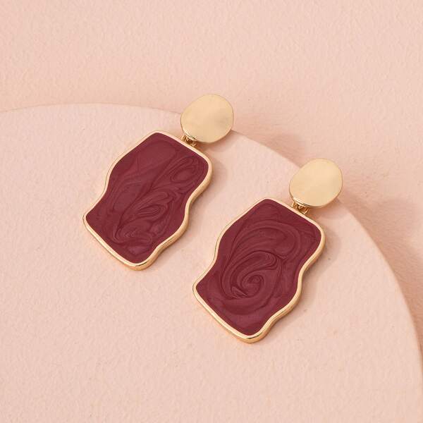 

Two Tone Geo Design Earrings, Burgundy