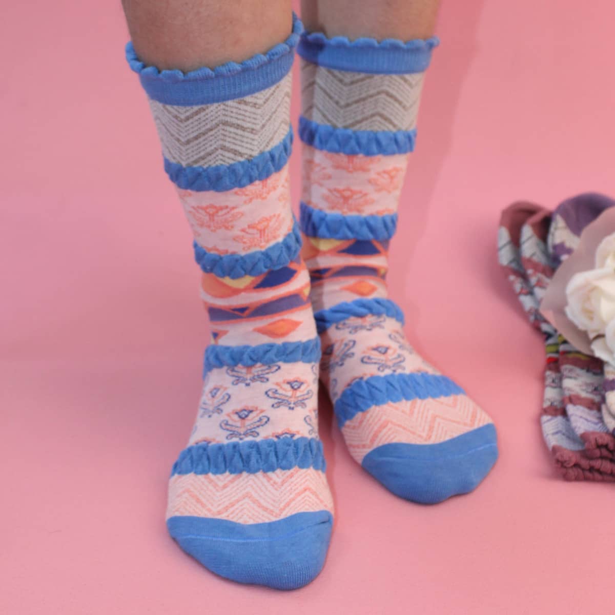 

1pair Floral Crew Socks, Multicolor