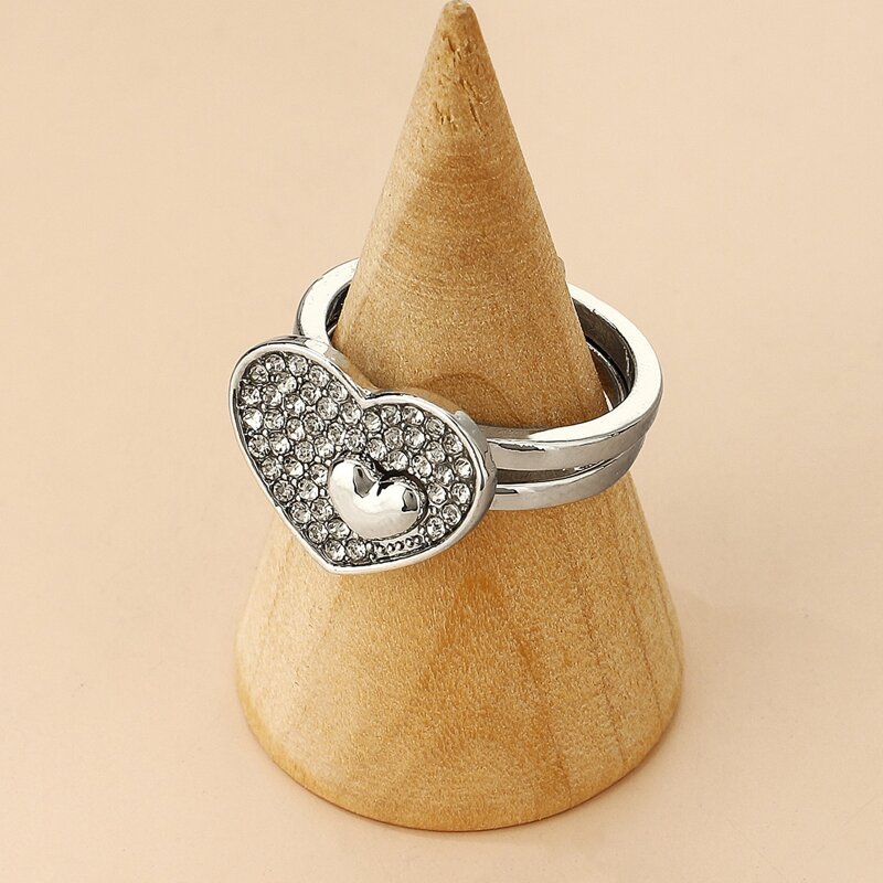

2pcs Rhinestone Heart Decor Ring, Silver