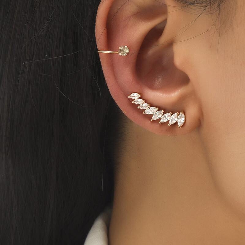 

2pcs Rhinestone Decor Earrings, Gold